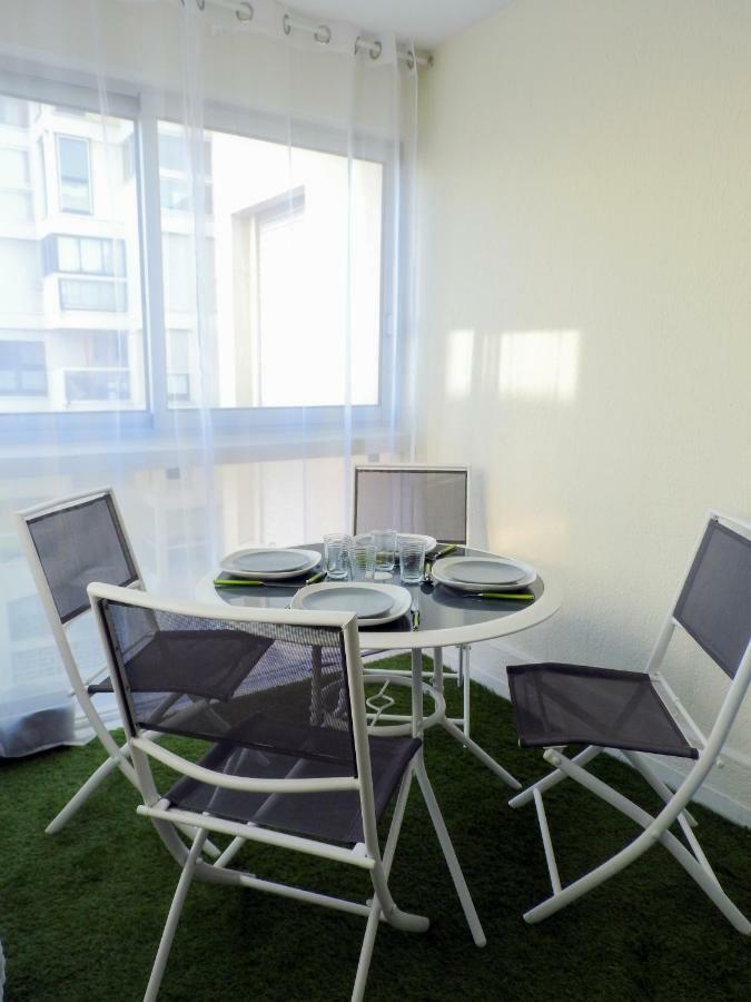 Appartement T2 de 40m2 refait à neuf pour vous ! Climatisé La Grande-Motte Exterior foto